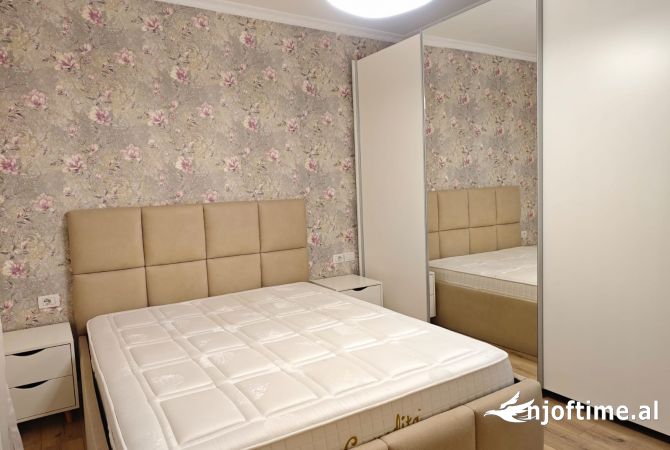 Shtepi me qera Apartament ne Tirane, 1+1, Mobilimi E mobiluar, Pagesa 550  Euro.