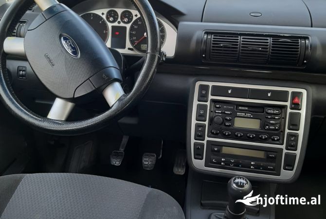 Auto in Vendita  a Tirana - 3,700 Euro