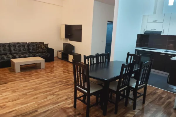 Shtepi me qera 1+1 ne Tirane - 46,000 Leke