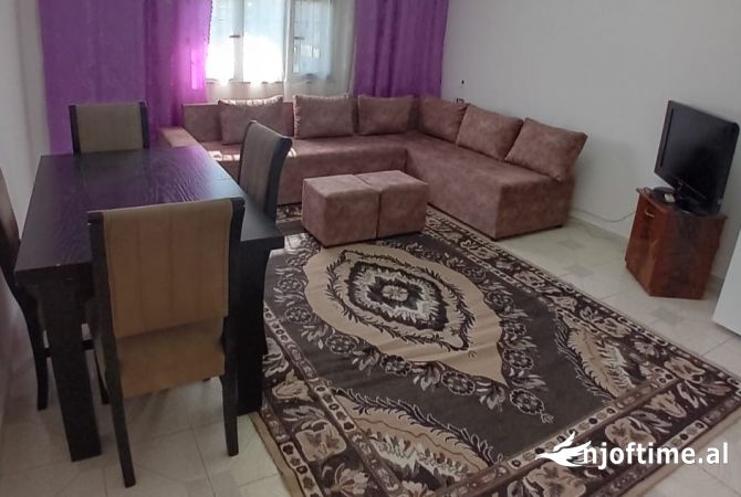 Shtepi me qera 1+1 ne Tirane - 45,000 Leke