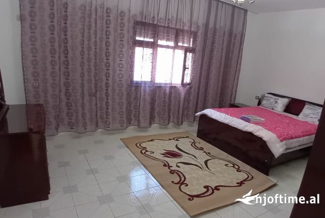 Shtepi me qera 1+1 ne Tirane - 45,000 Leke