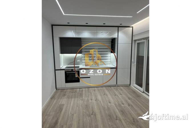 Shtepi me qera 2+1 ne Tirane - 800 Euro