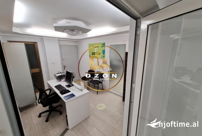 Shtepi me qera 4+1 ne Tirane - 790 Euro