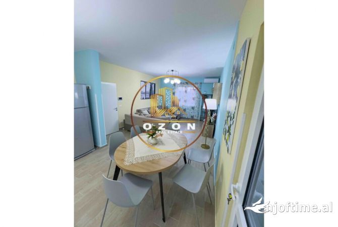 Shtepi me qera Apartament ne Tirane, 2+1, Mobilimi E mobiluar, Pagesa 1,100  Euro.