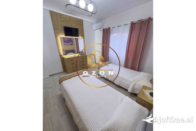 Shtepi me qera Apartament ne Tirane, 2+1, Mobilimi E mobiluar, Pagesa 1,100  Euro.