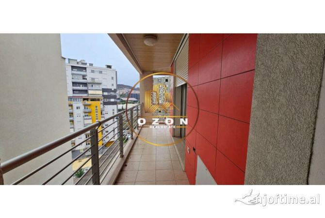 Shtepi me qera Apartament ne Tirane, 3+1, Mobilimi E mobiluar, Pagesa 1,750  Euro.