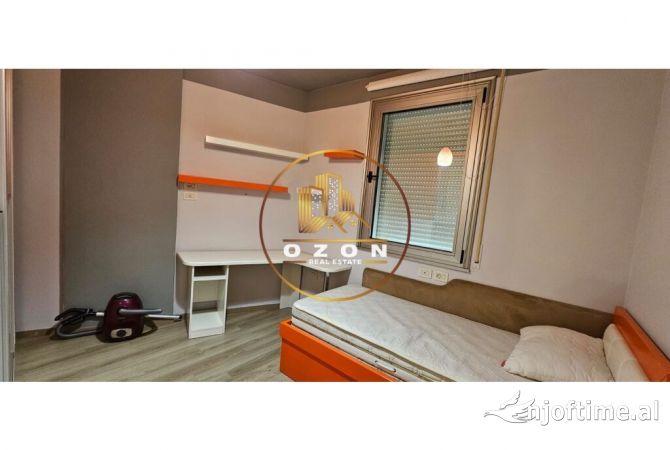 Shtepi me qera Apartament ne Tirane, 3+1, Mobilimi E mobiluar, Pagesa 1,750  Euro.