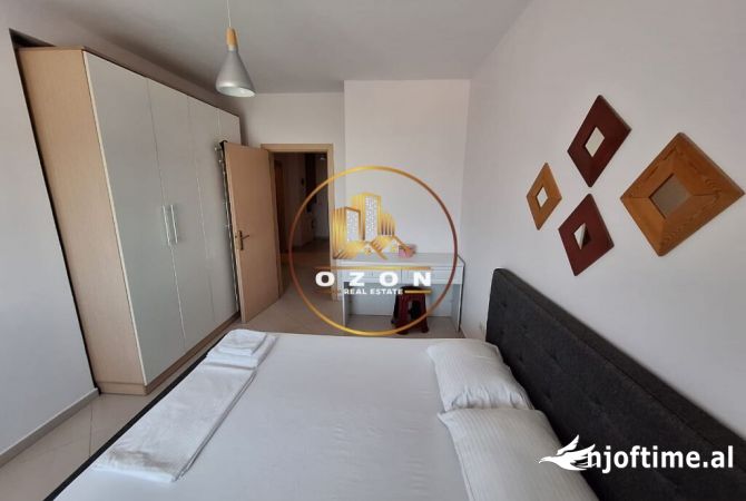 Shtepi me qera Apartament ne Tirane, 2+1, Mobilimi E mobiluar, Pagesa 500  Euro.