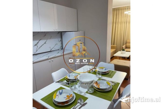 Shtepi me qera Apartament ne Tirane, 2+1, Mobilimi E mobiluar, Pagesa 800  Euro.