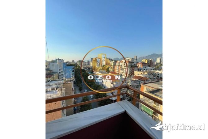 Shtepi me qera Apartament ne Tirane, 2+1, Mobilimi E mobiluar, Pagesa 800  Euro.