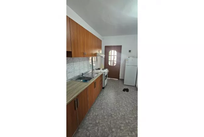 Shtepi me qera Apartament ne Tirane, 1+1, Mobilimi E mobiluar, Pagesa 400  Euro.
