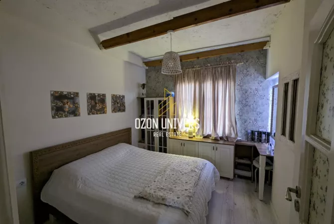 Shtepi ne shitje Apartament ne Tirane, 2+1, Mobilimi E mobiluar, Pagesa 175,000  Euro.