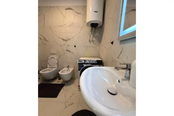 Shtepi me qera Apartament ne Tirane, 2+1, Mobilimi E mobiluar, Pagesa 55,000  Leke.