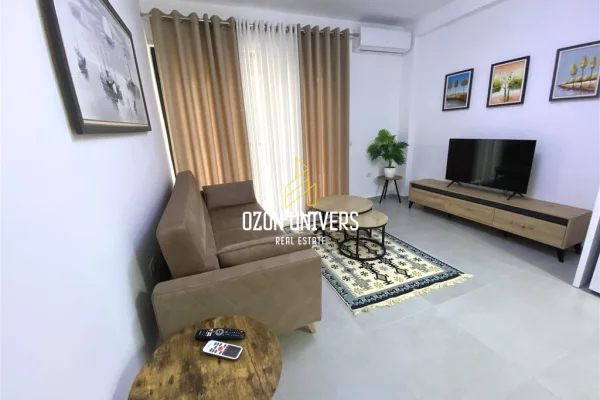 Shtepi me qera 1+1 ne Tirane - 750 Euro