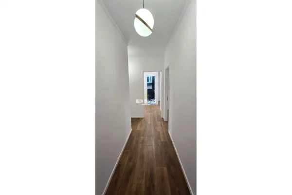 Shtepi ne shitje Apartament ne Tirane, 2+1, Mobilimi Bosh, pa mobiluar, Pagesa 218,000  Euro.