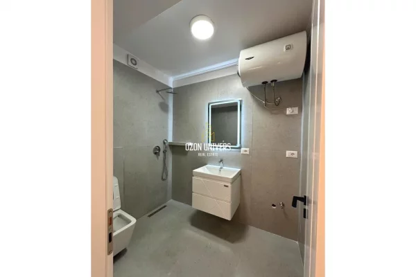 Shtepi ne shitje Apartament ne Tirane, 2+1, Mobilimi Bosh, pa mobiluar, Pagesa 118,000  Euro.