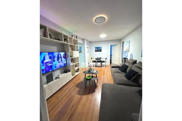 Shtepi me qera 2+1 ne Tirane - 900 Euro