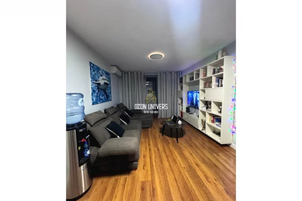 Shtepi me qera 2+1 ne Tirane - 900 Euro