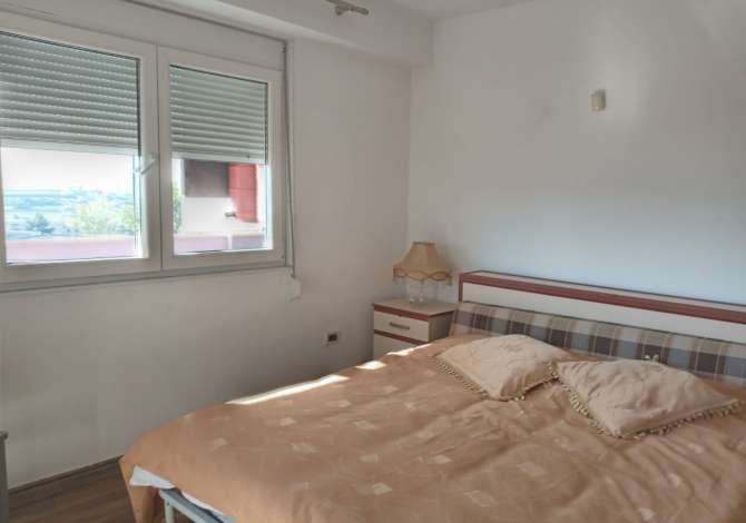 Shtepi ne shitje Apartament ne Tirane, 2+1, Mobilimi E mobiluar, Pagesa 140,000  Euro.