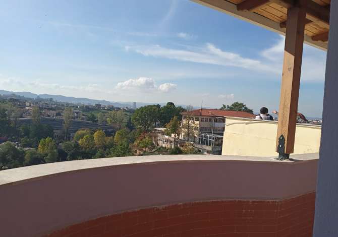 Shtepi ne shitje Apartament ne Tirane, 2+1, Mobilimi E mobiluar, Pagesa 140,000  Euro.