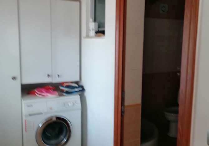 Shtepi ne shitje Shtepi Private ne Tirane, 7+1, Mobilimi Bosh, pa mobiluar, Pagesa 850,000  Euro.