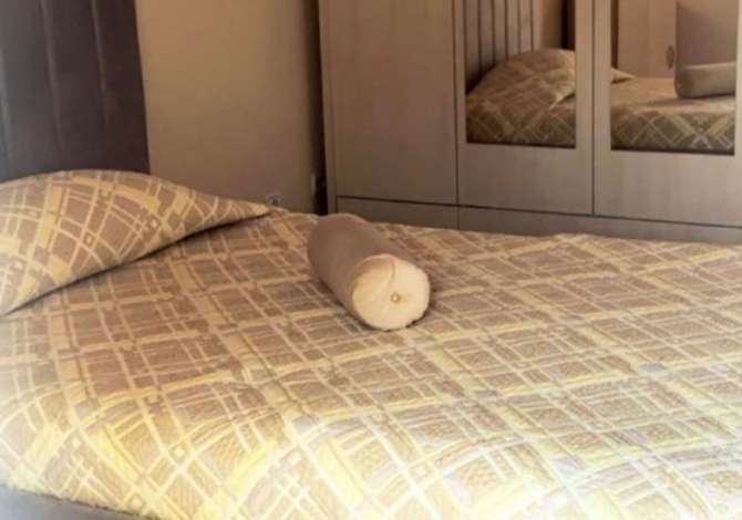 Shtepi ne shitje Apartament ne Tirane, 4+1, Mobilimi E mobiluar, Pagesa 248,000  Euro.