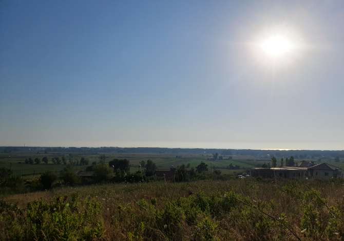 Truall ose Toke  ne Durres - 70,000 Euro