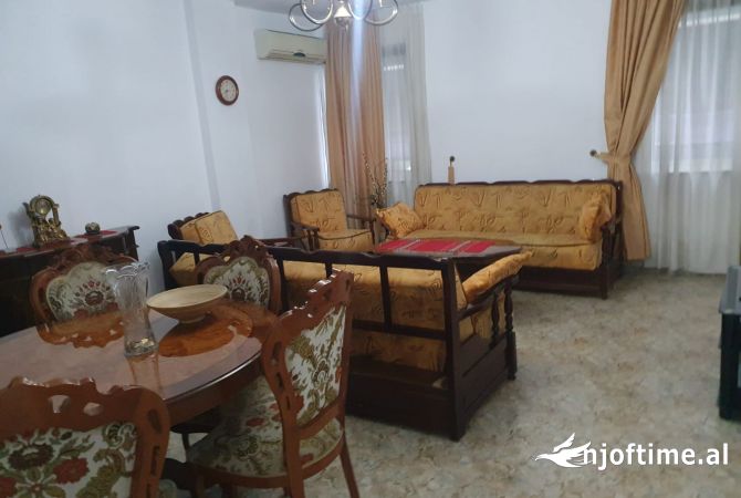 Shtepi me qera 2+1 ne Tirane - 600 Euro