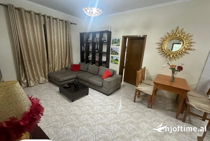 Shtepi me qera 3+1 ne Tirane - 700 Euro