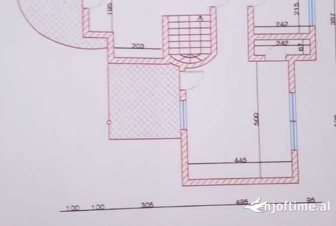 Shtepi ne shitje Shtepi Private ne Tirane, 5+1, Mobilimi Bosh, pa mobiluar, Pagesa 30,000,000  Leke.