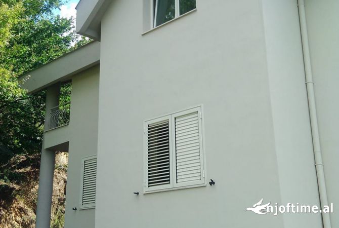 Shtepi ne shitje 5+1 ne Tirane - 300,000 Euro