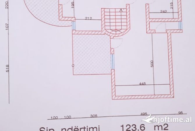 Shtepi ne shitje Shtepi Private ne Tirane, 5+1, Mobilimi Bosh, pa mobiluar, Pagesa 30,000,000  Leke.