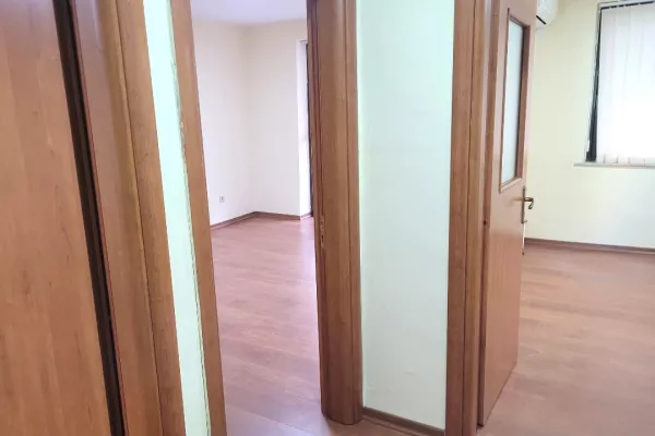 Apartment for rent in Tirana 2+1, Emty