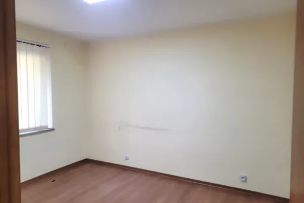 Apartment for rent in Tirana 2+1, Emty