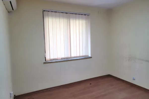 Apartment for rent in Tirana 2+1, Emty