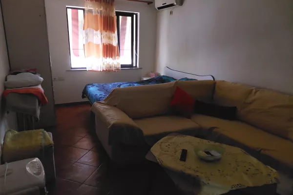 Shtepi ne shitje Apartament ne Tirane, 3+1, Mobilimi E mobiluar, Pagesa 170,000  Euro.