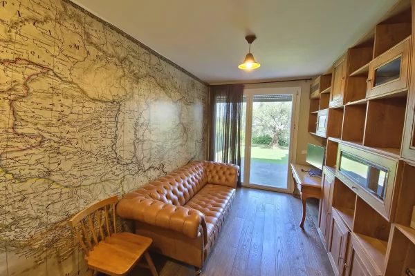 Casa in affitto 6+1 a Tirana - 2,600 Euro