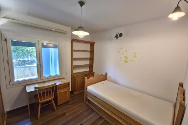 Casa in affitto 6+1 a Tirana - 2,600 Euro