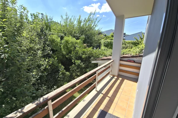 Shtepi me qera Vila Luksoze ne Tirane, 6+1, Mobilimi E mobiluar, Pagesa 2,600  Euro.