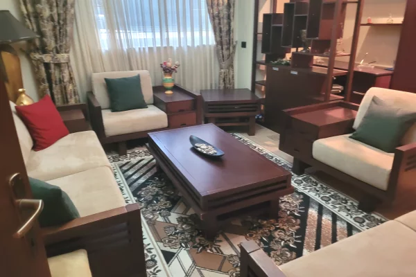 Shtepi me qera 2+1 ne Tirane - 900 Euro