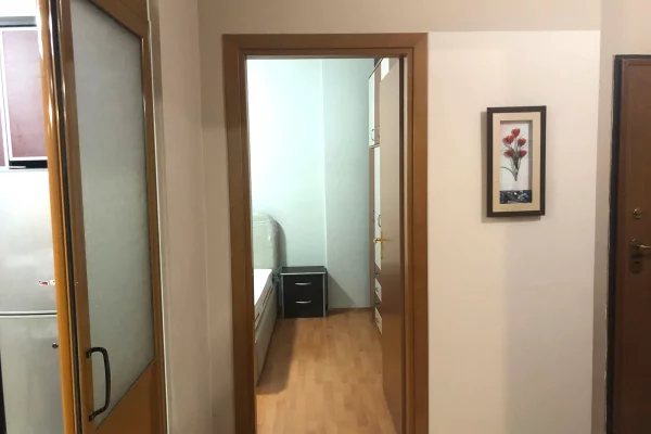 Shtepi me qera Apartament ne Tirane, 1+1, Mobilimi E mobiluar, Pagesa 600  Euro.