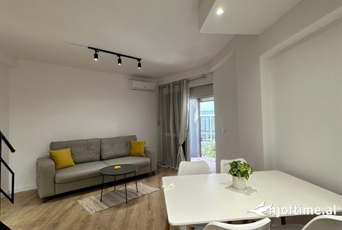 Shtepi ne shitje Apartament ne Durres, 1+1, Mobilimi E mobiluar, Pagesa 130,000  Euro.