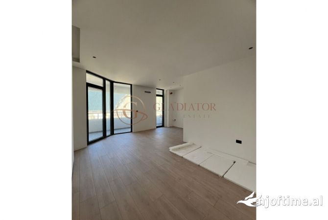 Shtepi ne shitje Apartament ne Durres, 1+1, Mobilimi Bosh, pa mobiluar, Pagesa 138,001  Euro.