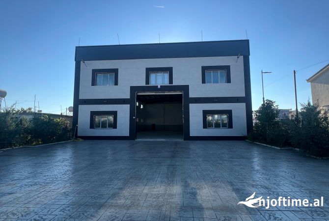Ambient biznesi me qera 4+1 ne Durres - 2,001 Euro