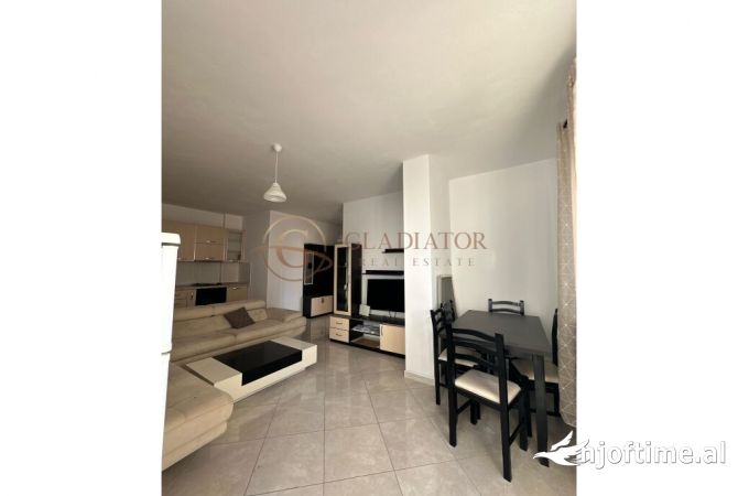 Shtepi ne shitje Apartament ne Durres, 2+1, Mobilimi E mobiluar, Pagesa 150,001  Euro.