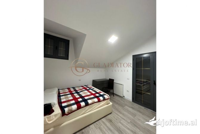 Shtepi ne shitje Vila Luksoze ne Durres, 3+1, Mobilimi E mobiluar, Pagesa 695,001  Euro.