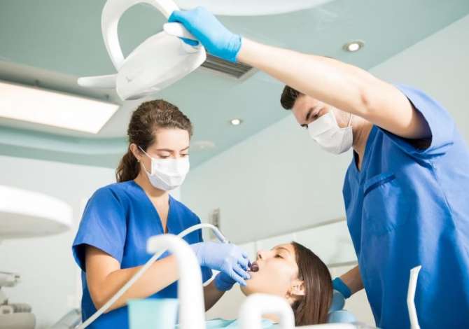 Njoftime Pune Asistente Dentare