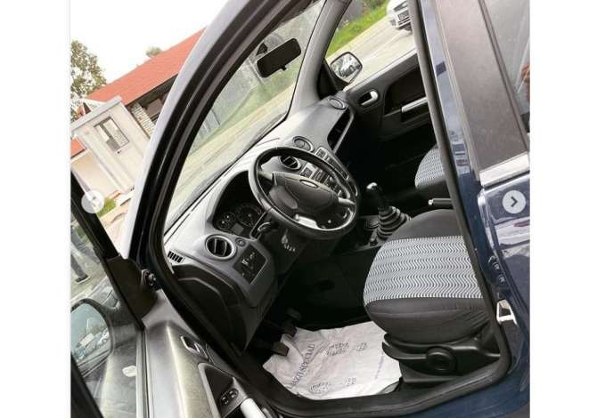 Noleggio Auto  a Valona - 3,500 Leke