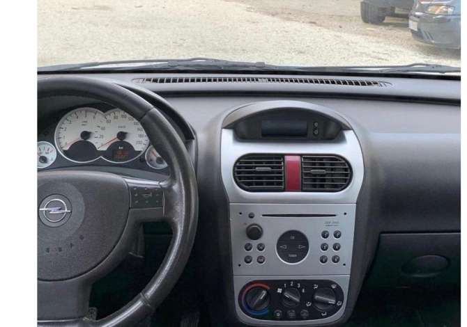 Noleggio Auto  a Valona - 3,500 Leke