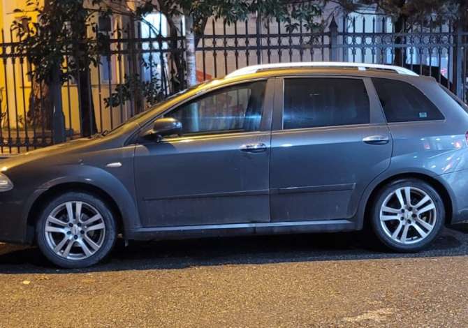 Jepet me qera Makina FIAT CROMA duke filluar nga 30 euro ne dite